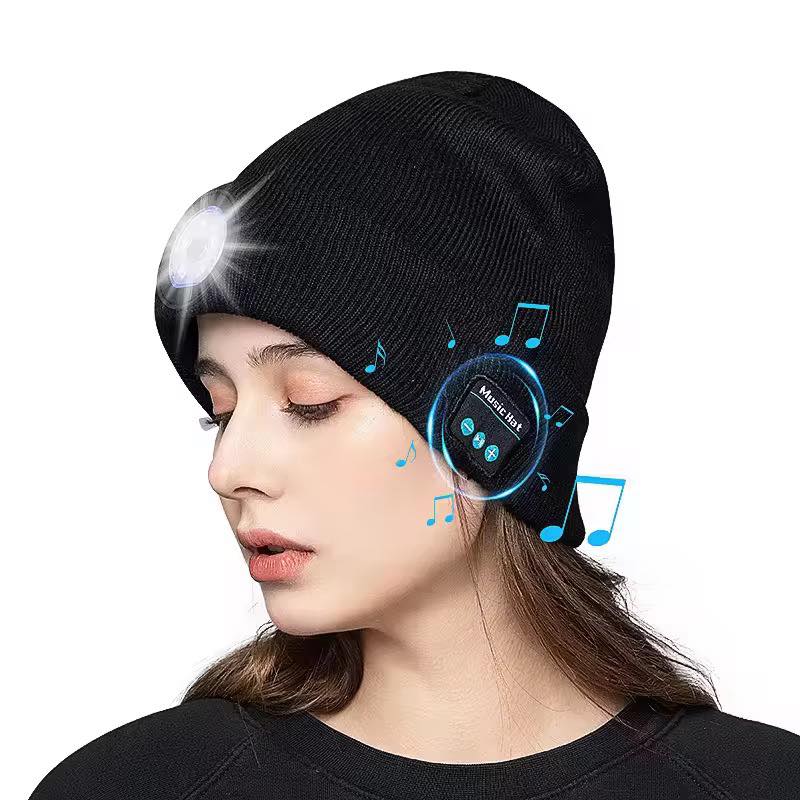 GORRO REPRODUCTO DE MÚSICA CON LINTERNA